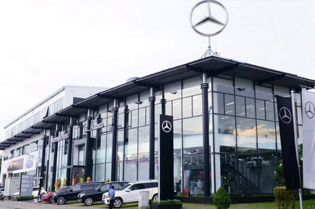 Mặt tiền đại lý Mercedes-Benz Haxaco Võ Văn Kiệt