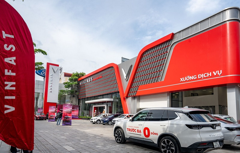 Mặt tiền hiện đại của Showroom Vin3S lớn nhất tại Hà Nội