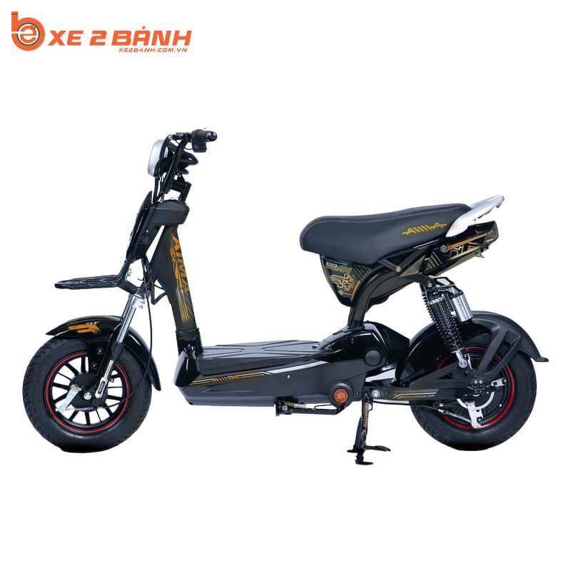 Mẫu xe máy điện AIMA 133M màu đen cam năng động