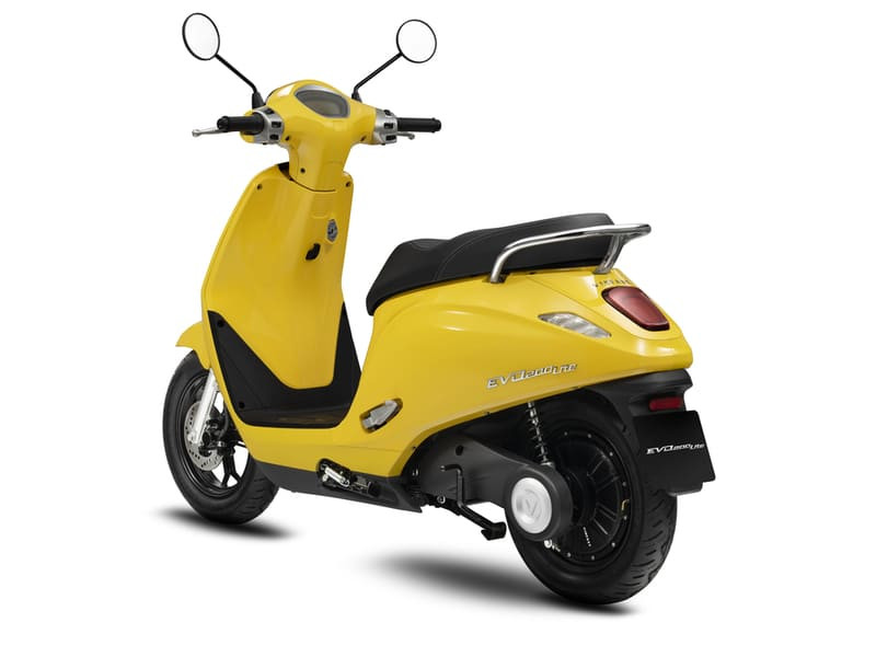 Mẫu xe máy điện Evo200 Lite phù hợp cho học sinh THPT