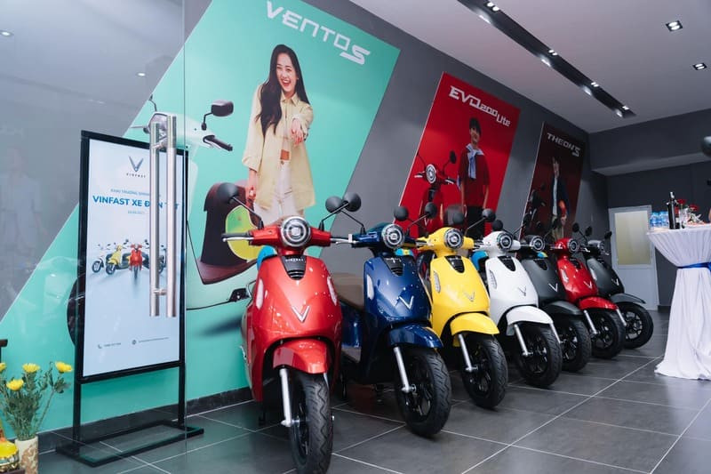 Mẫu xe máy điện VinFast Evo200 tại đại lý chính hãng