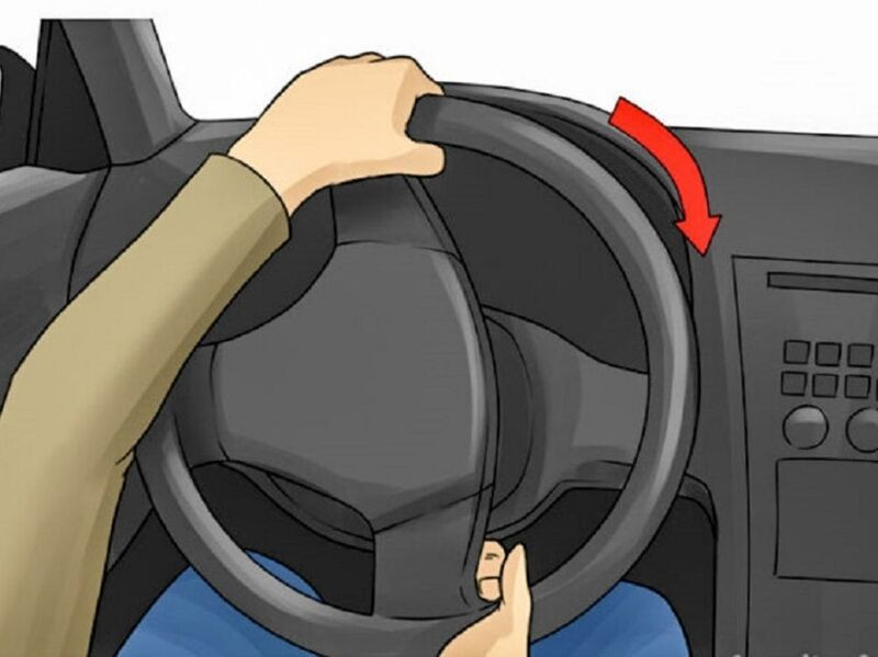 Minh họa kỹ thuật đánh vô lăng ô tô bằng một tay
