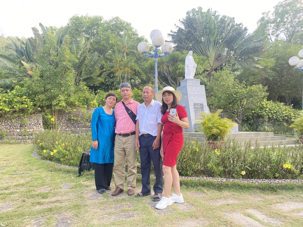 Mộ nhà thơ Hàn Mạc Tử - điểm đến văn hóa Quy Nhơn