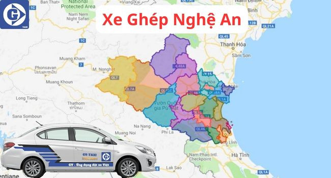 Một chiếc xe 7 chỗ màu trắng, biểu tượng phổ biến của xe ghép, đang di chuyển trên đường phố ở Nghệ An