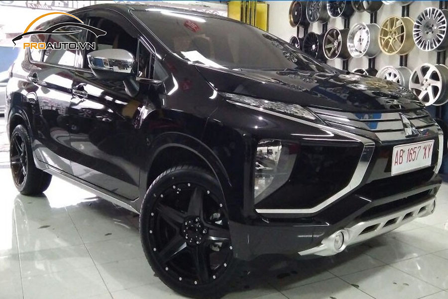 Một mẫu mâm đúc phổ biến, được ưa chuộng để độ cho xe Mitsubishi Xpander, tăng vẻ sang trọng.