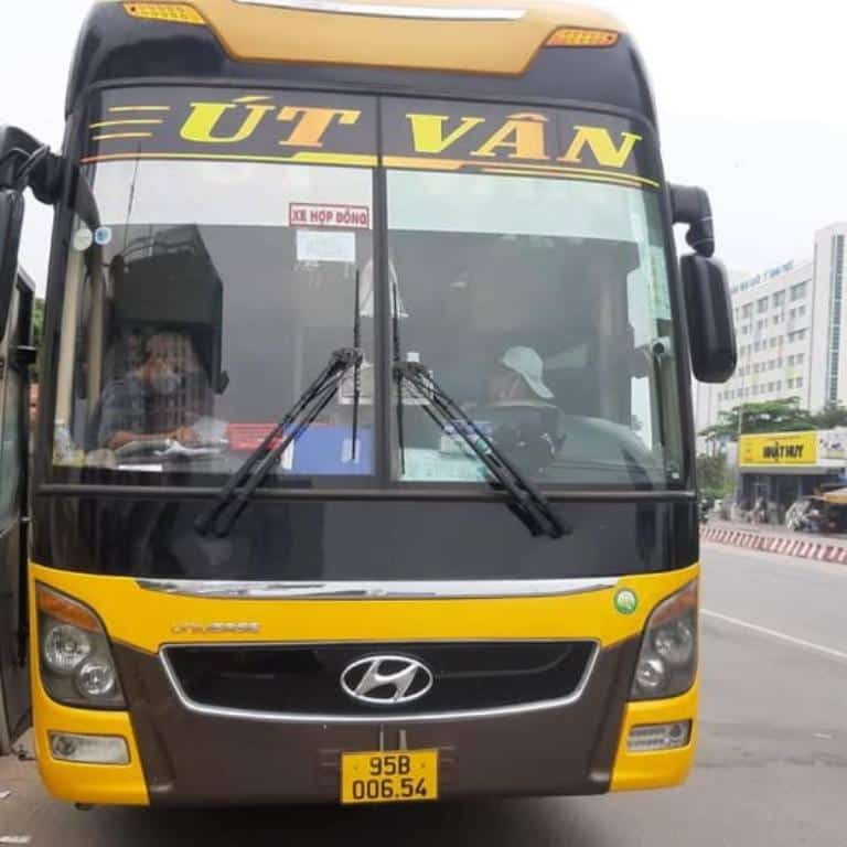 Một trong những lưu ý quan trọng khi sử dụng dịch vụ của nhà xe Út Vân là đặt vé trước