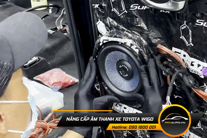 Nâng cấp hệ thống âm thanh loa sub trên Toyota Wigo