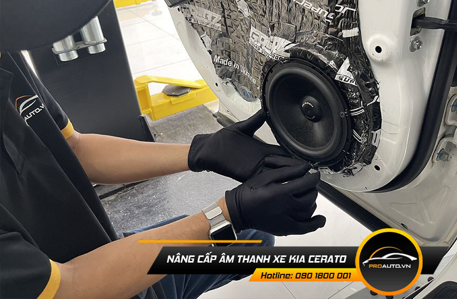 Nâng cấp hệ thống âm thanh trên xe Kia Cerato