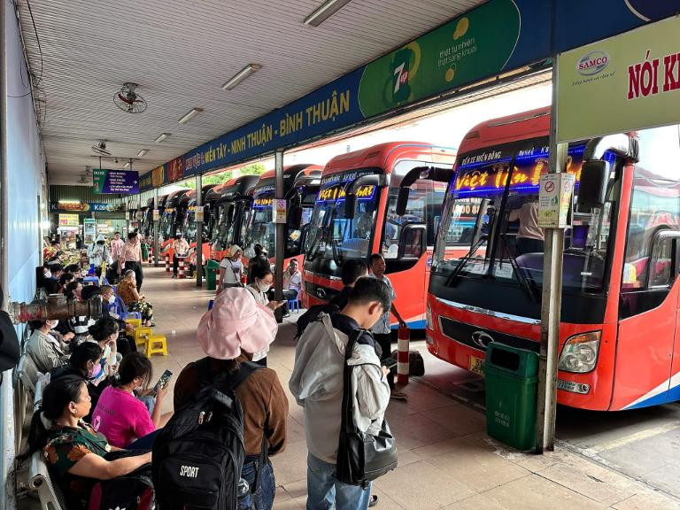 Nên đặt vé xe Thành Ban sớm vào dịp lễ tết để đảm bảo có chỗ