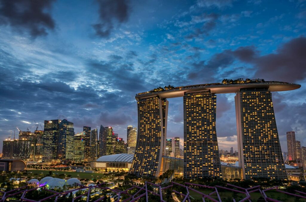 Ngắm cảnh đêm Gardens by the Bay, kinh nghiệm du lịch Singapore an toàn