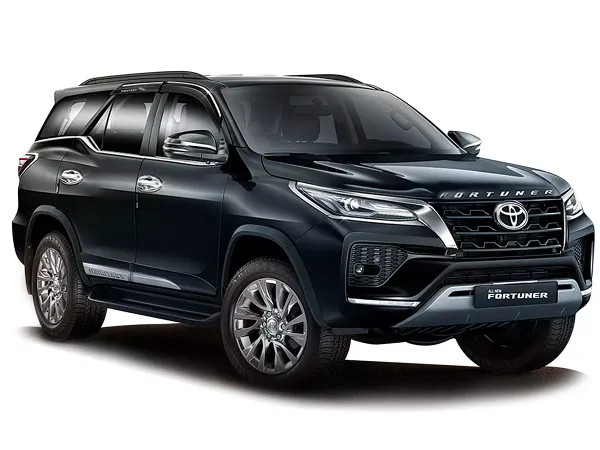 Ngoại thất Toyota Fortuner mạnh mẽ, hầm hố