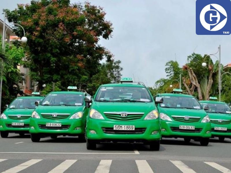 Người dùng đặt taxi Bắc Ninh giá rẻ qua ứng dụng di động
