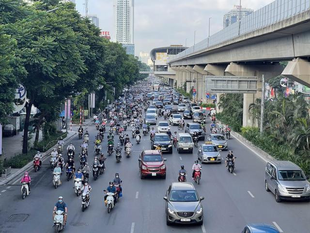Người lái xe tuân thủ quy định thời gian làm việc mới