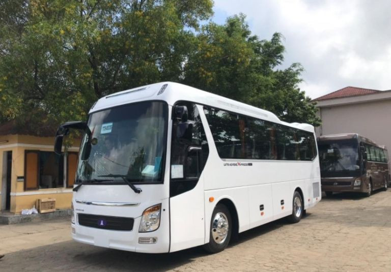 Nhà xe Hòa Hưng phục vụ tuyến Sài Gòn Bình Phước chuyên nghiệp