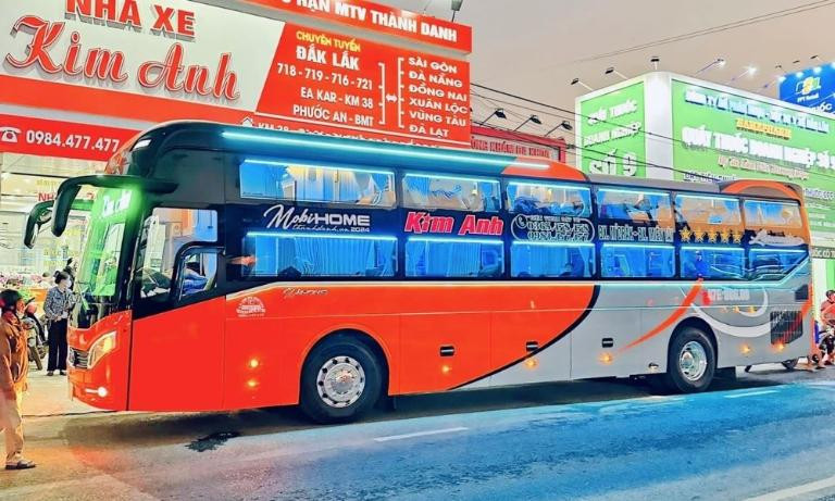 Nhà xe Kim Anh hiện đại sẵn sàng phục vụ khách hàng