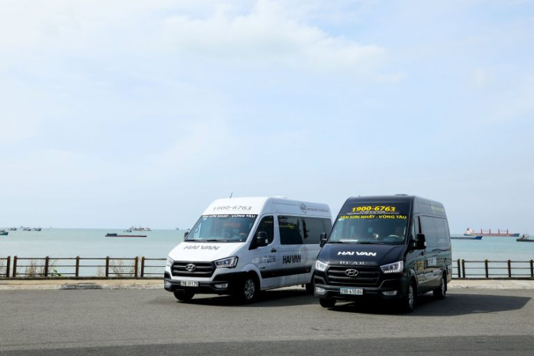 Nhà xe limousine VIP tuyến Nước Ngầm Quảng Ninh - vệ sinh sạch sẽ