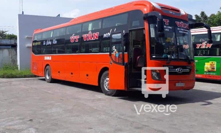 Nhà xe luôn cam kết mang đến cho khách hàng những chuyến đi an toàn, thoải mái và đúng giờ