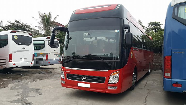 Nhà xe Thuận Ý hoạt động chuyên nghiệp trên tuyến đường dài