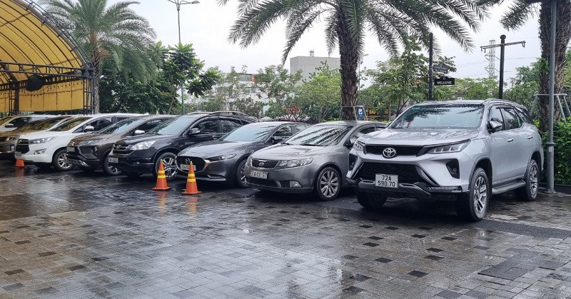 Nhân viên tư vấn đặt xe Taxi Thốt Nốt tại Cần Thơ