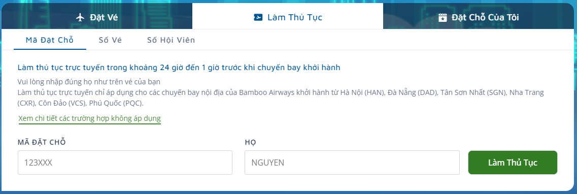 Nhập mã đặt chỗ và họ để làm thủ tục trực tuyến máy bay