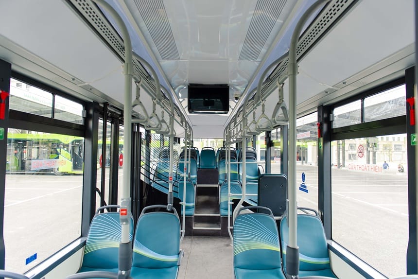 Những điều bạn cần lưu ý khi sử dụng dịch vụ xe bus 04