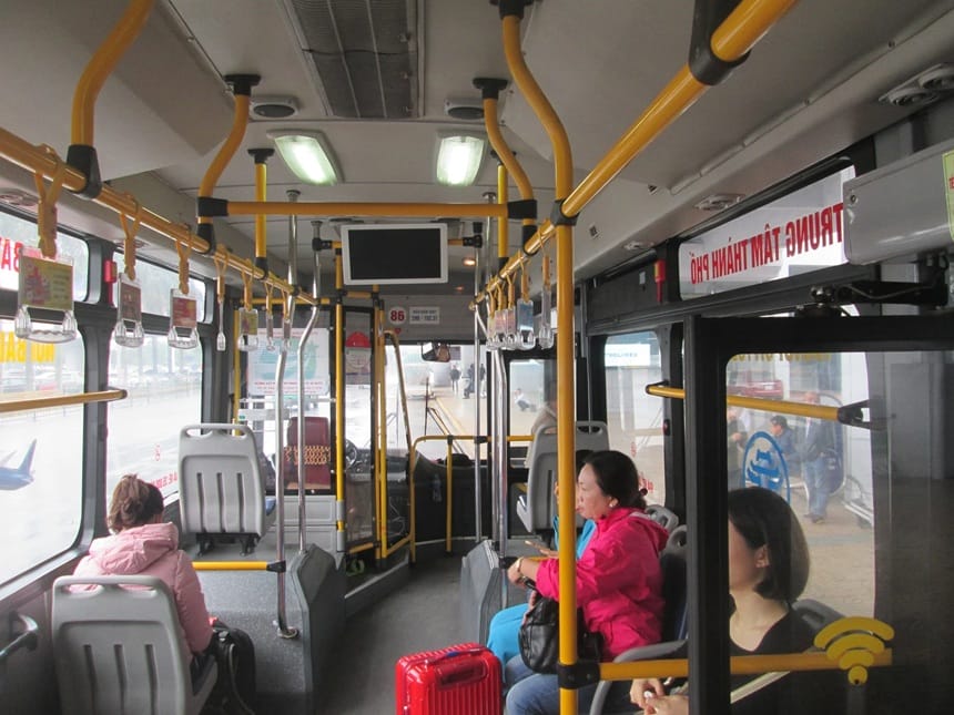 Những lưu ý quan trọng hành khách cần biết khi di chuyển bằng xe bus 12