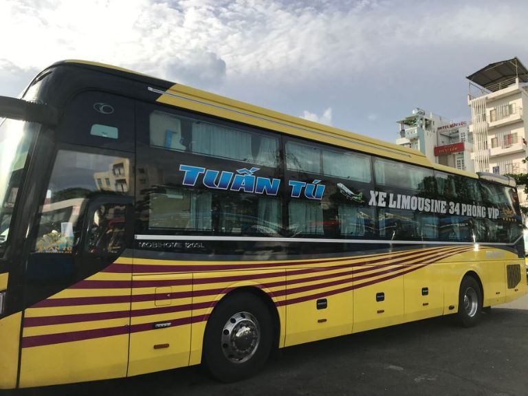 Nội thất đa dạng các dòng xe Tuấn Tú, từ ghế ngồi đến giường nằm