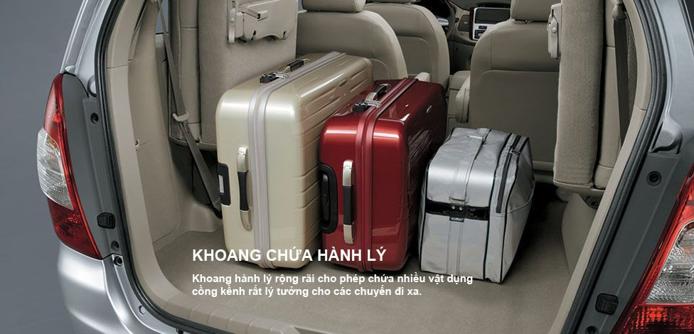 Nội thất rộng rãi, tiện nghi của xe taxi 7 chỗ Hà Nội