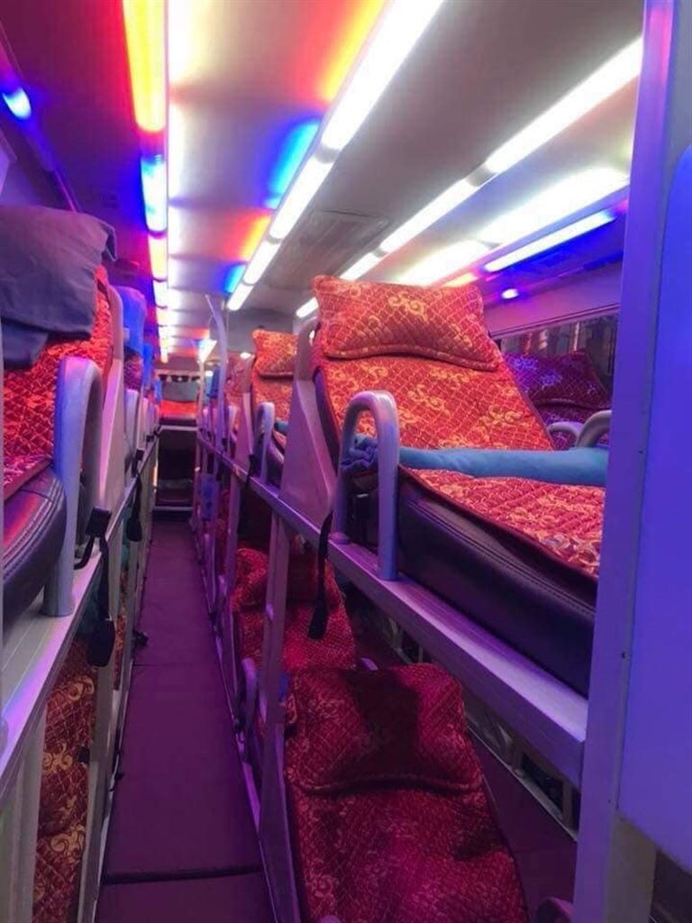 Nội thất sạch sẽ của nhà xe Mai Ảnh phục vụ tuyến Ninh Bình Phú Thú
