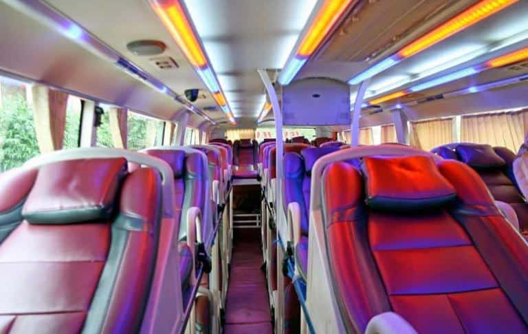 Nội thất tiện nghi bên trong xe giường nằm cao cấp của Nhà xe Phương Nam