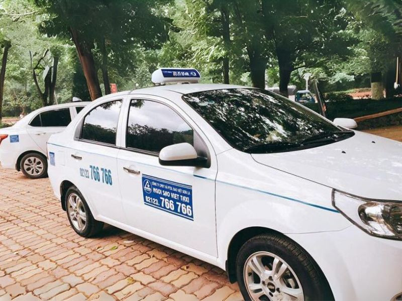 Nội thất tiện nghi bên trong xe taxi Star Ninh Thuận sẵn sàng phục vụ hành khách.