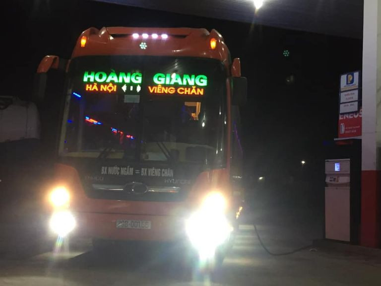 Nội thất tiện nghi của xe Hoàng Giang