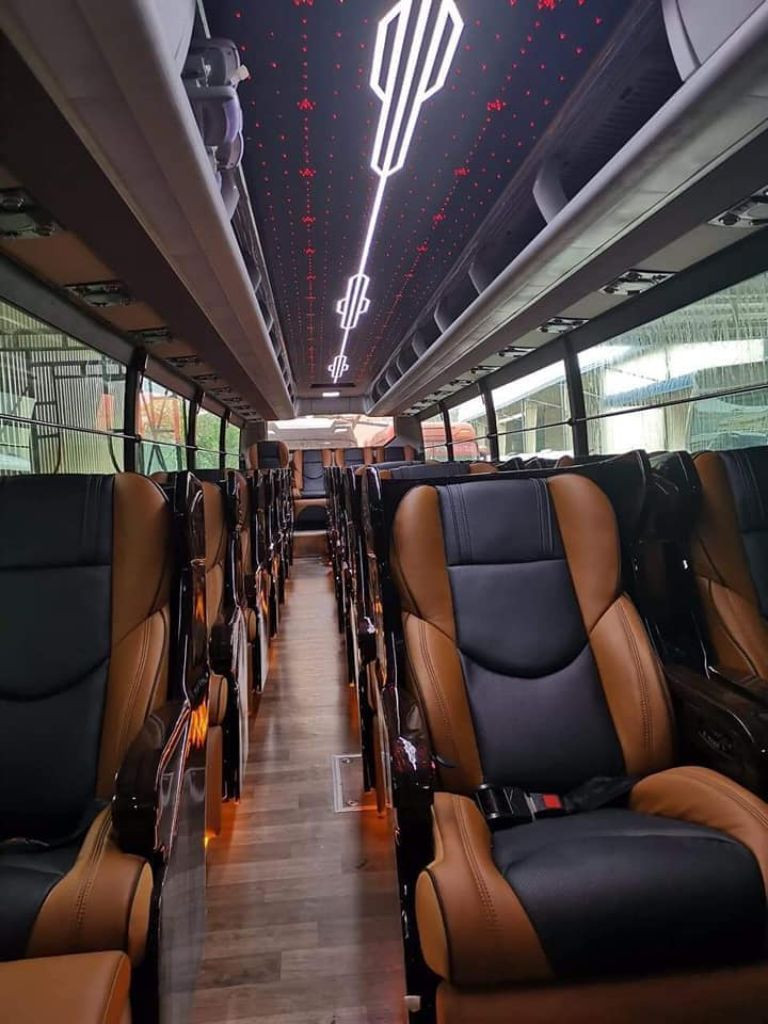 Nội thất tiện nghi của xe khách Ngọc Cường tuyến Hà Giang Cao Bằng