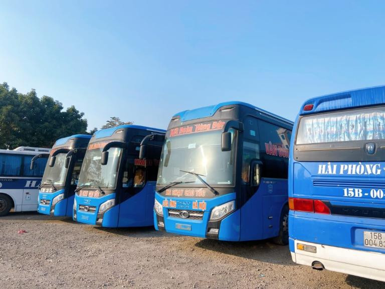 Nội thất xe khách Nhà Xe Kết Đoàn