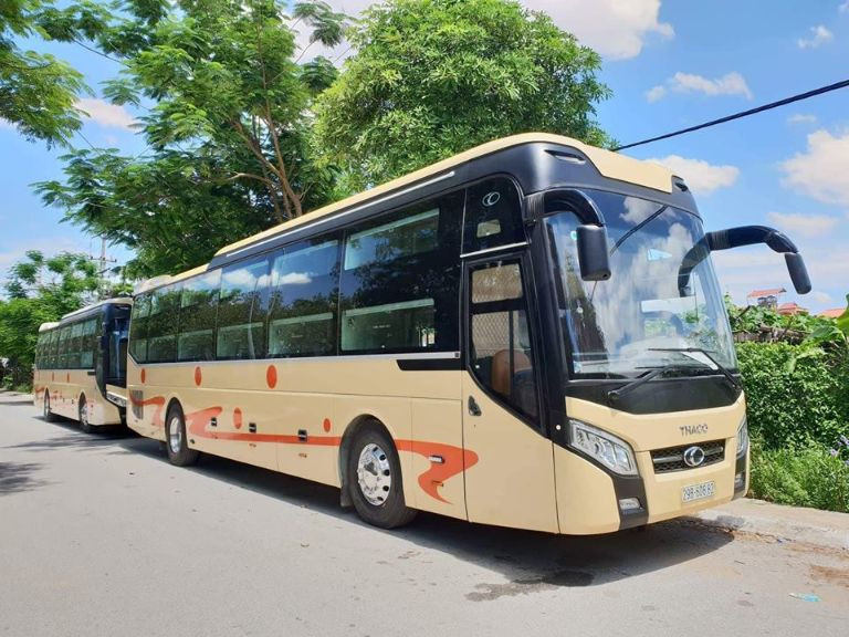 Nội thất xe khách Việt Hưng trên tuyến Hà Nội Pleiku được thiết kế hiện đại