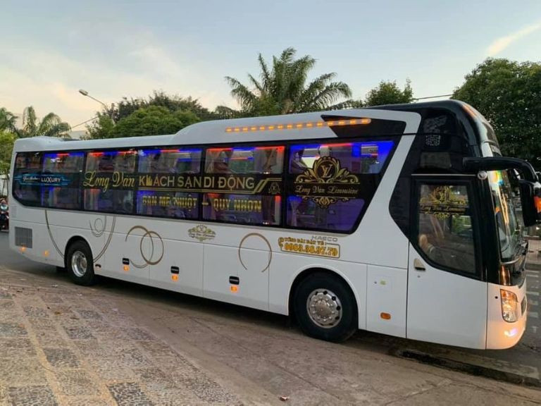 Nội thất xe Limousine giường nằm của nhà xe Long Vân