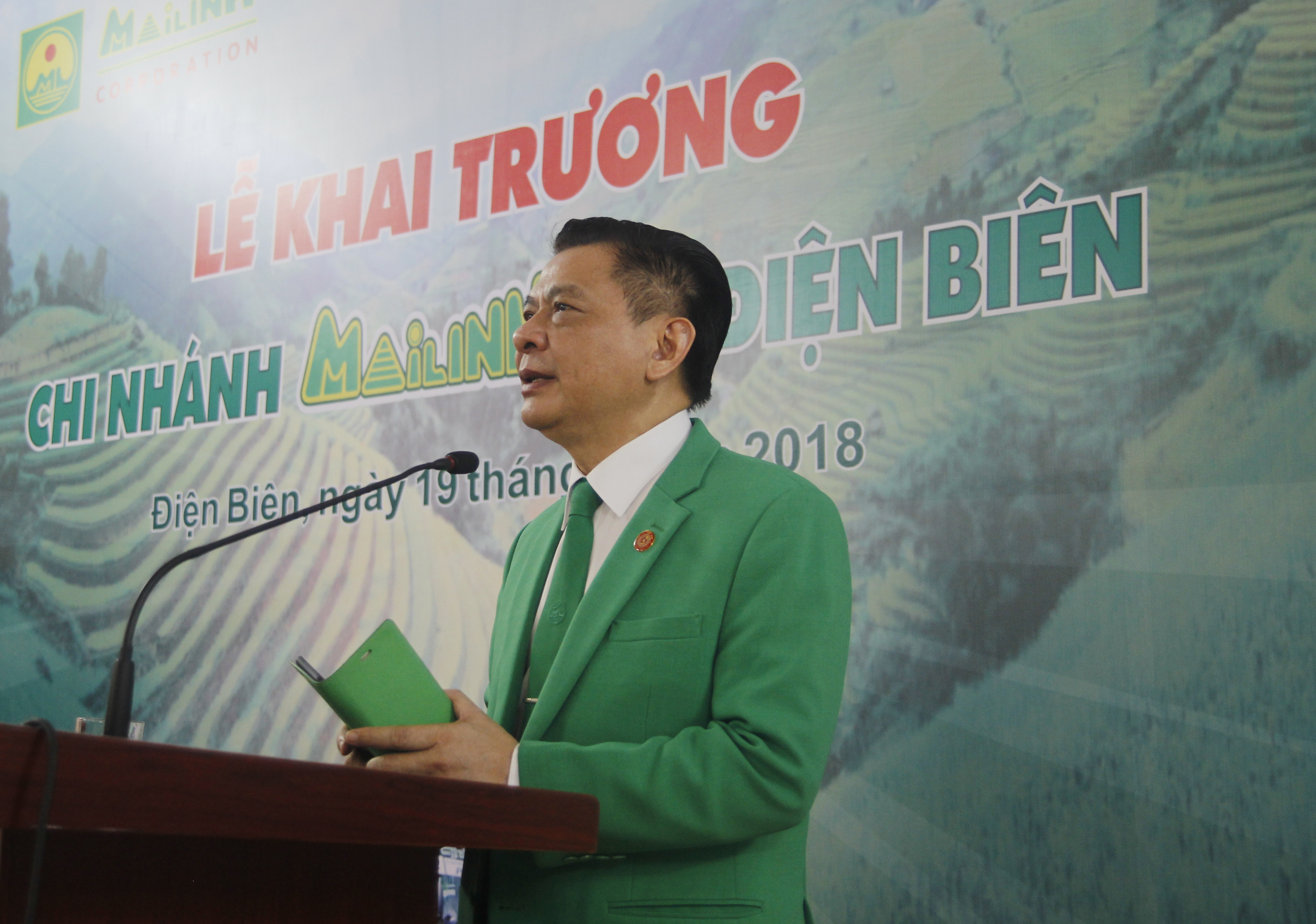 Ông Hồ Huy, Chủ tịch Tập đoàn Mai Linh, phát biểu tại lễ khai trương dịch vụ taxi tại Điện Biên