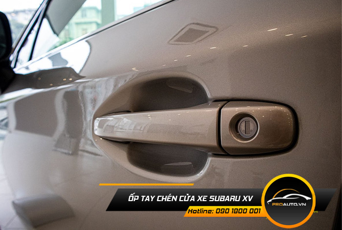 Ốp tay chén cửa xe Subaru XV bảo vệ sơn xe