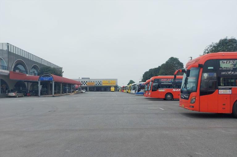 Phân khu bãi đỗ xe rõ ràng cho các loại phương tiện tại Bến xe Hà Tĩnh