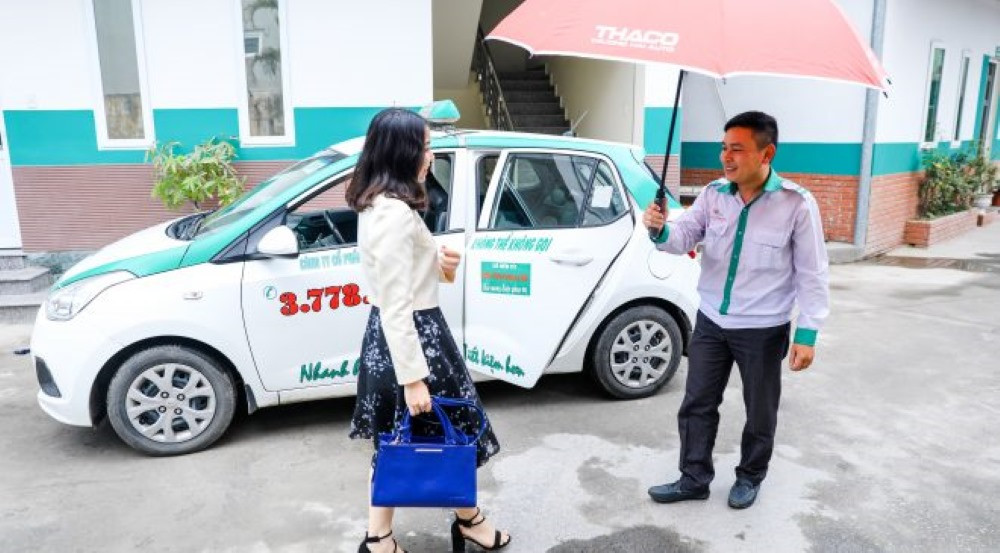 Phong cách phục vụ cởi mở, tận tình của tài xế taxi Vũ Gia