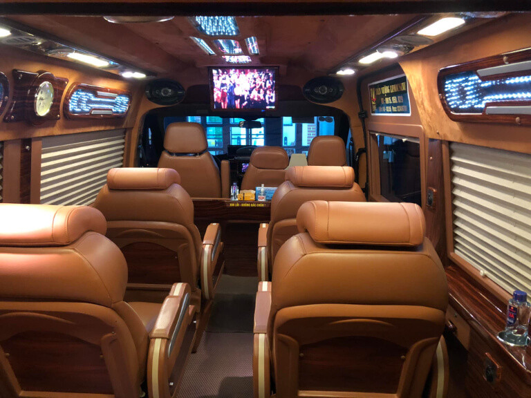 Phương Huy Limousine với tần suất chạy đa dạng hàng ngày