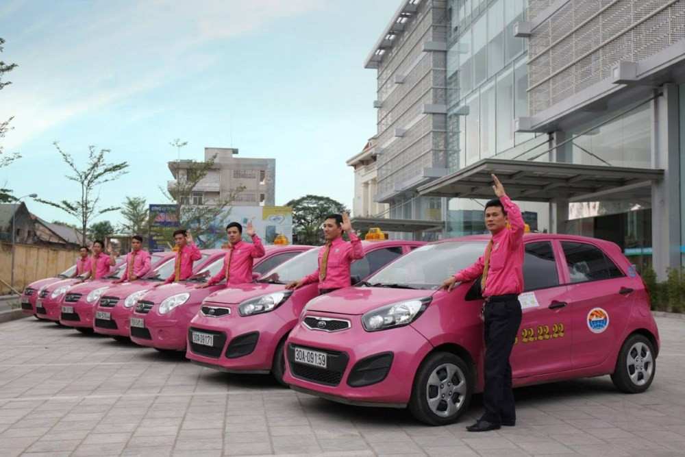 Phương tiện taxi xanh SM Hải Phòng phục vụ du khách