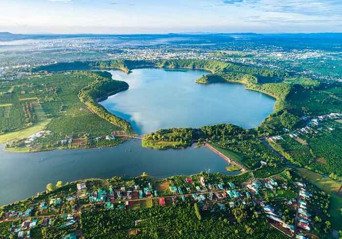 Pleiku giữ vai trò quan trọng về giao thông, kinh tế và tình hình khu vực biên giới