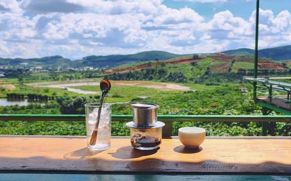 Quán cà phê view đẹp ngắm cảnh thành phố Đà Lạt