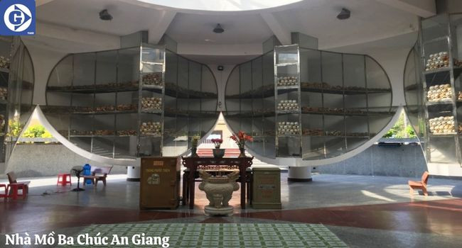 Quần thể di tích Nhà Mồ Ba Chúc tại thị trấn Ba Chúc