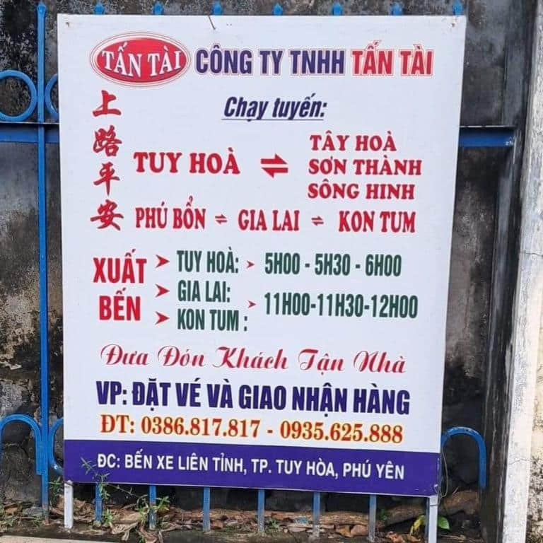 Quầy vé tại văn phòng Nhà xe Tấn Tài