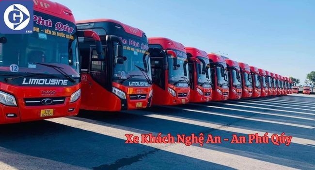 Quầy vé xe khách Nam Quỳnh Anh phục vụ khách tại Nghệ An