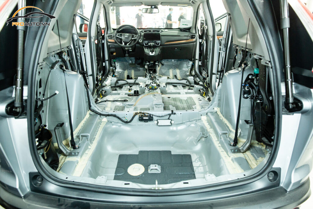 Quy trình cách âm xe Peugeot 3008 theo tiêu chuẩn