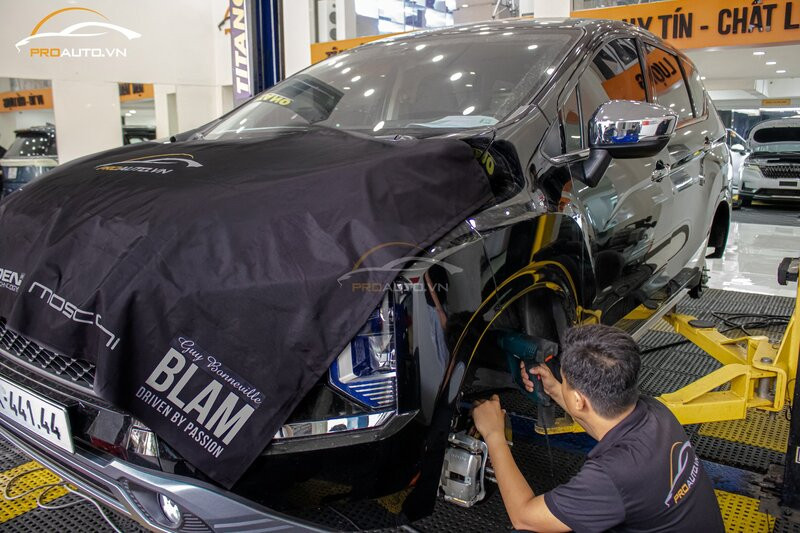 Quy trình chăm sóc xe hơi chuyên nghiệp tại các trung tâm detailing