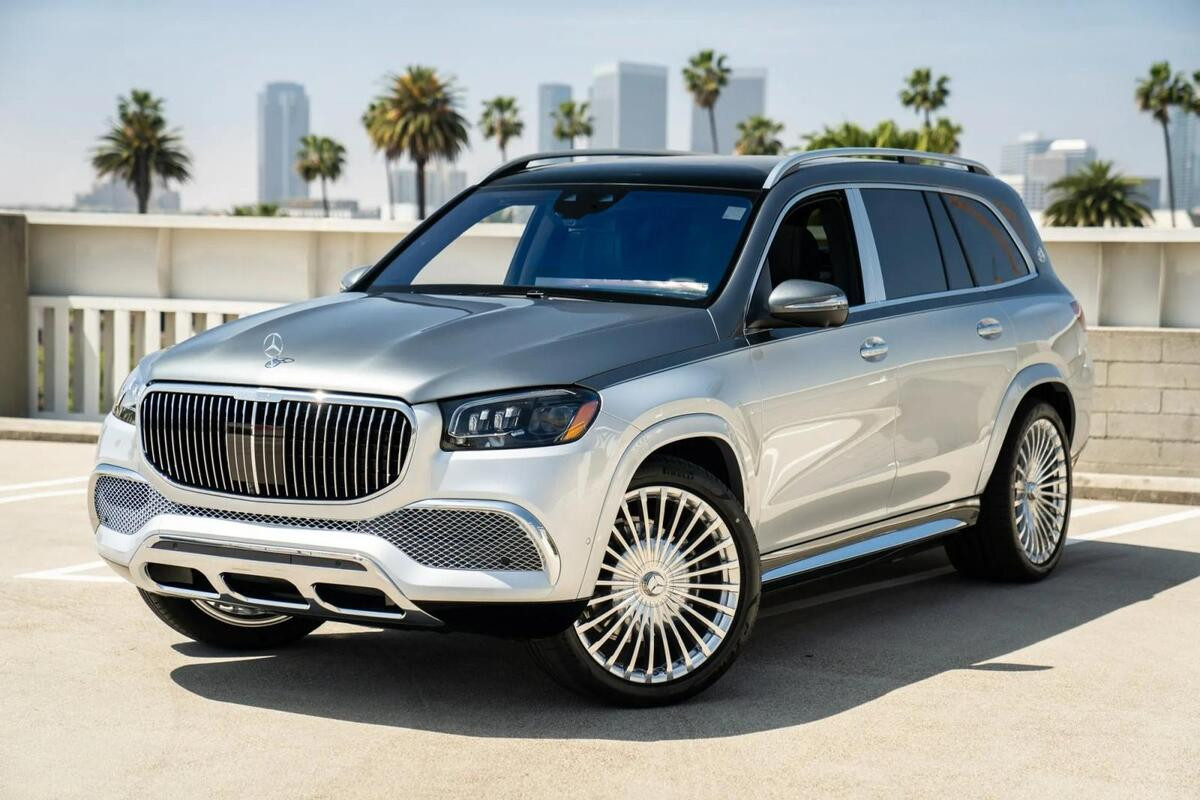 Quy trình Maybach GLS 600 lăn bánh cực kỳ đơn giản